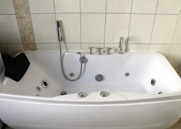 Rhine Pearl Hideaways *